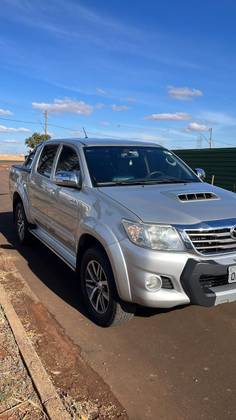 TOYOTA HILUX 3.0 SRV TOP 4X4 CD 16V TURBO INTERCOOLER DIESEL 4P AUTOMÁTICO